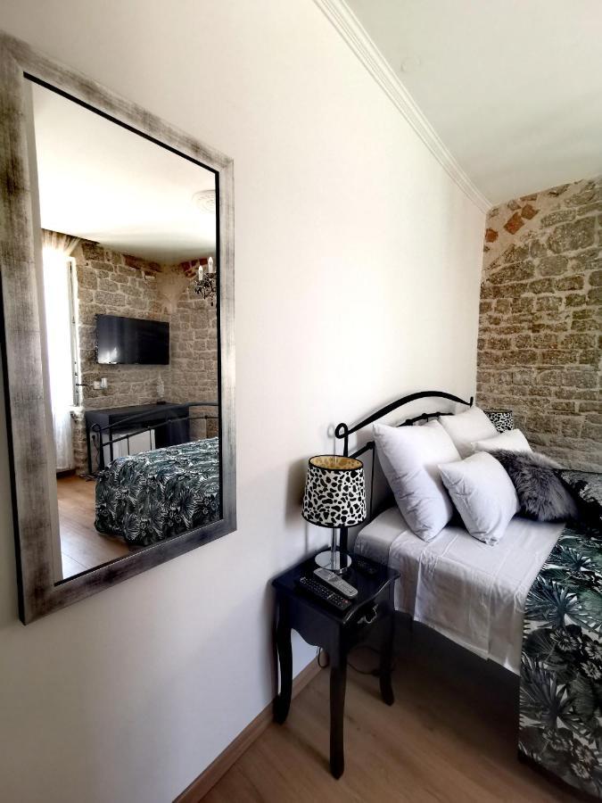 L&L Rooms Royal Šibenik Quarto foto