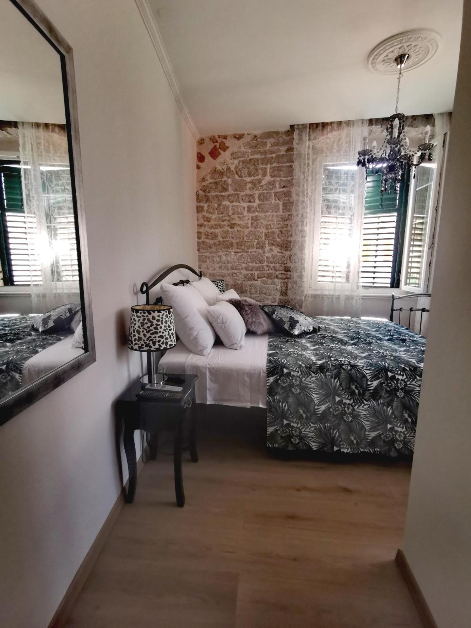 L&L Rooms Royal Šibenik Quarto foto